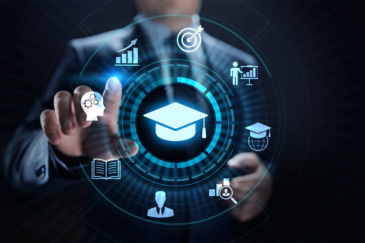 فناوری ضرورتی برای آموزش